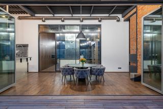 Acoustique d'un loft : comprendre l'écho et le corriger